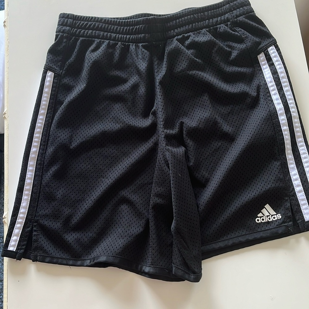 Adidas children’s shorts size L/14